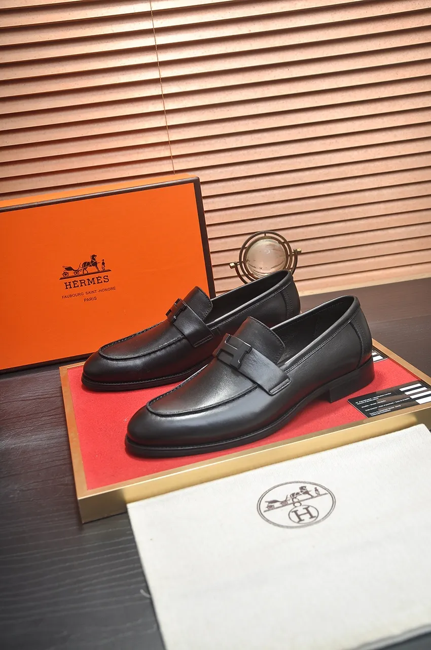 Men's shoes💰520💶[HERMES] (cowhide lining)🍀Italian top luxury🍀He does not pursue novel styles and gorgeous colors, but attracts the favor of successful men with his flawless, elegant and classic style. Formal leather shoes This very comfortable, simple and stable style allows you to easily match any style! The pattern is absolutely 1:1 refined from the original case, and we strive for excellence in materials, imported cowhide + cowhide lining💪💪💪extraordinary texture👍! .Code number: 38-45 (45 customized)
